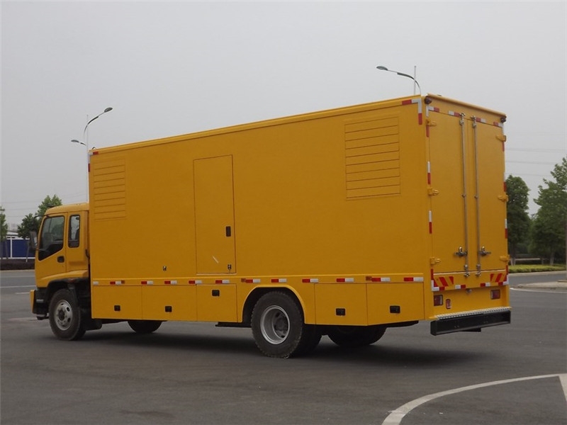 铁西出租发电机-柴油发电机组电压低报警怎么办？